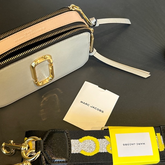 (SOLD) Marc Jacobs Snapshot Bag - Picture 4 of 12